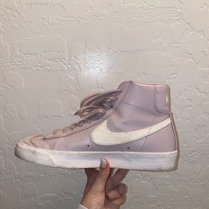 Mid ‘77 vintage nike blazers